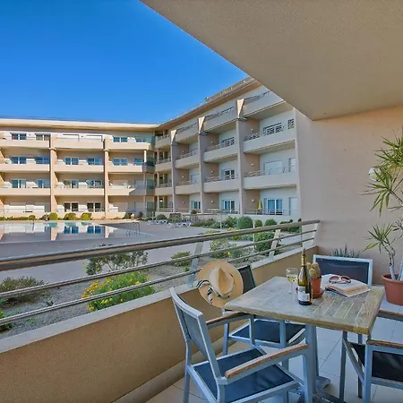 아파트 Immaculate 1-Bed Beach Apartment In Albufeira *